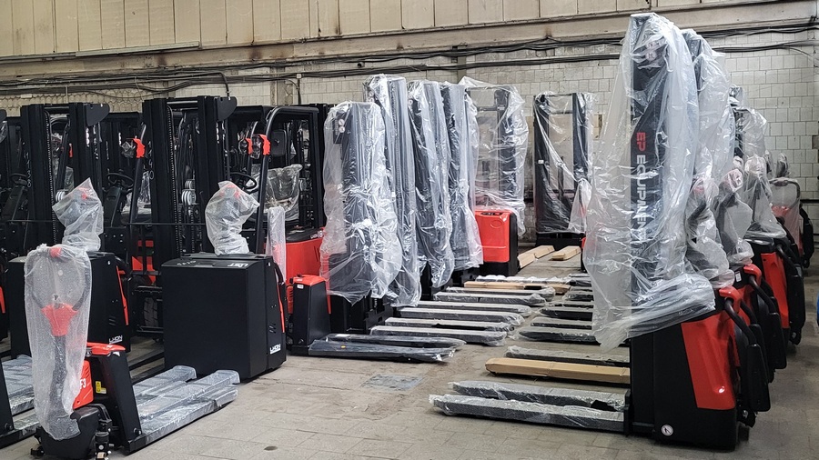 Тест-драйв складской техники на нашем складе в Батайске